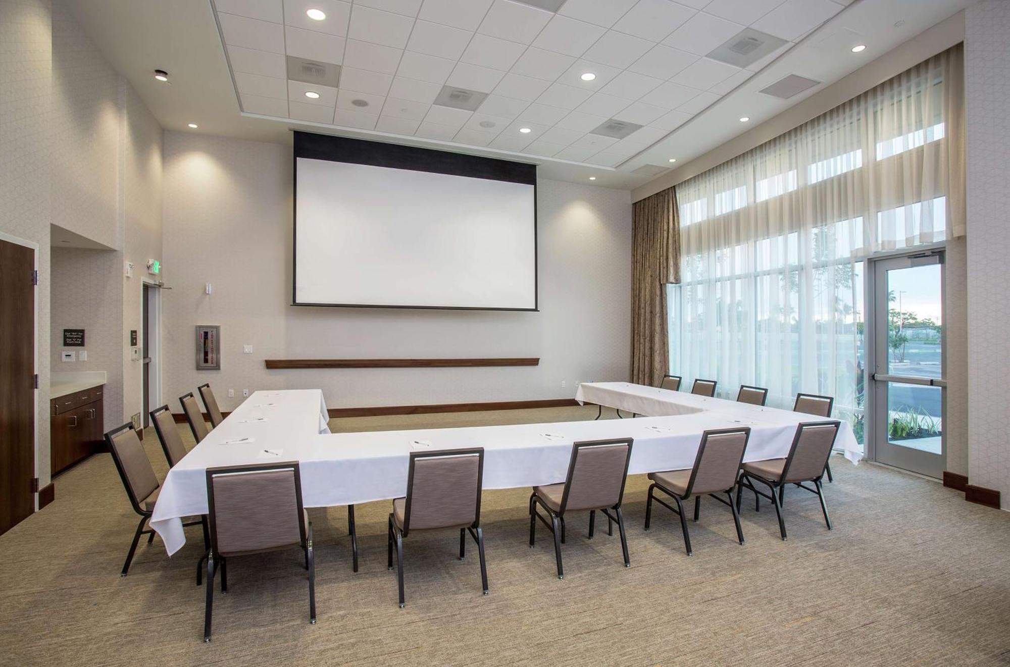 Hampton Inn & Suites Oahu Kapolei - Free Parking - No Resort Fee Exterior foto